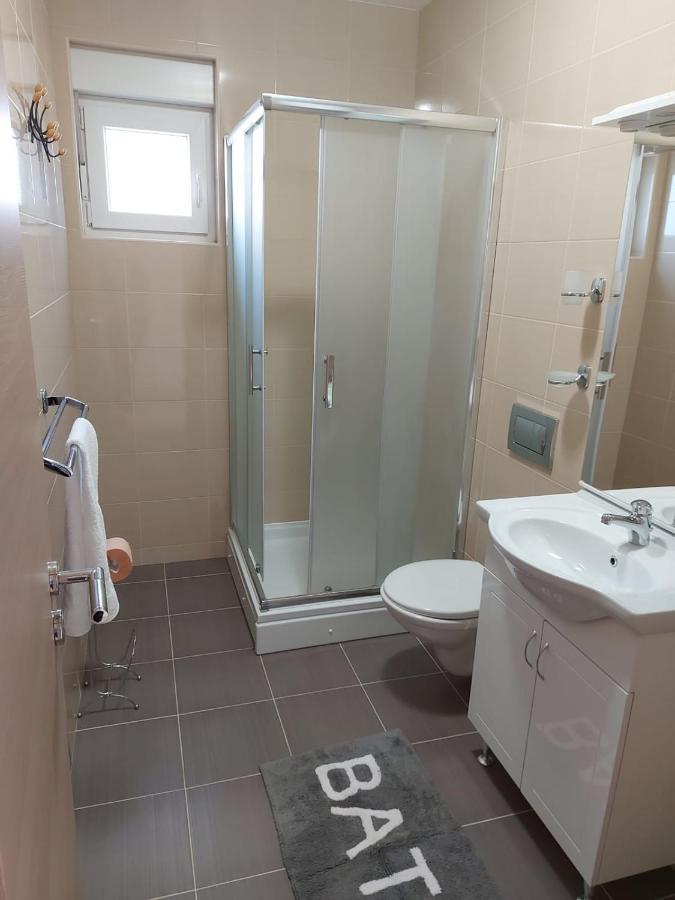 Apartmani Gimi Shine Vrsi Exterior photo